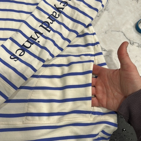 Vineyard Vines pop over hoodie - Picture 4 of 8